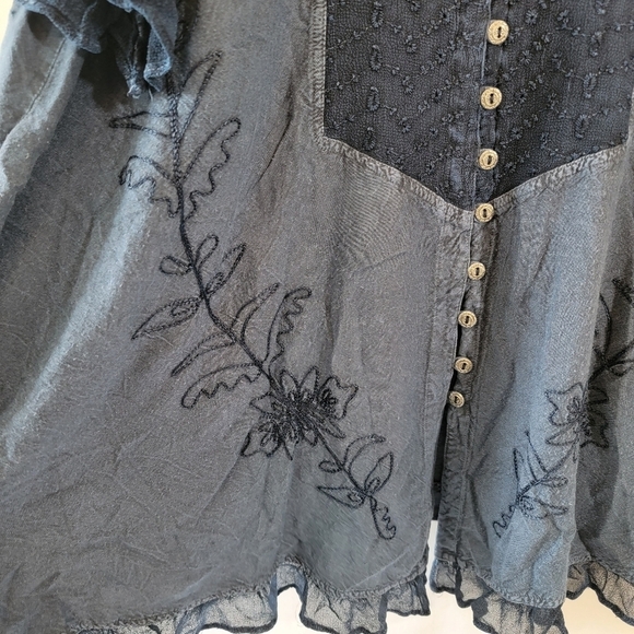 Denim 24/7 Navy Floral Embroidered Lagenlook Top Sz 26W Button Front Gauze - Picture 6 of 12